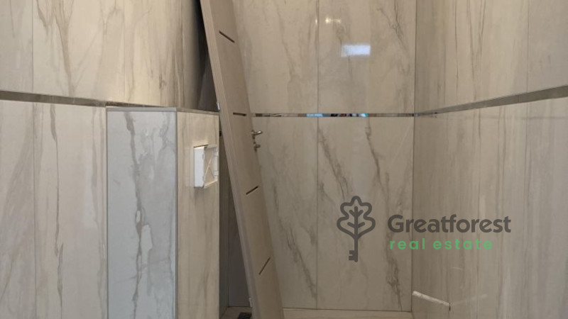 Debrecen, City South, family house  