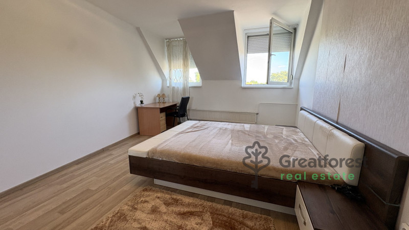 Debrecen, Bem Square, flat  