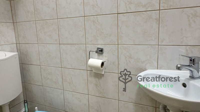 Debrecen, Bem Square, flat  