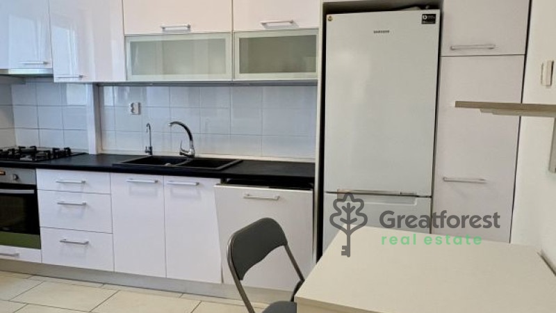 Debrecen, Bem Square, flat  
