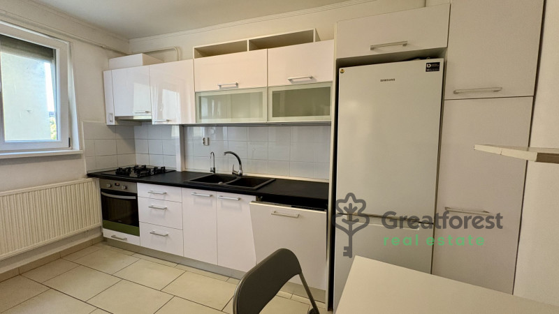 Debrecen, Bem Square, flat  