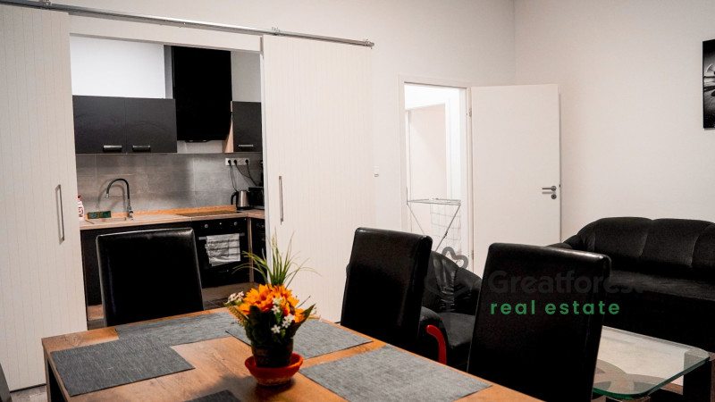 Debrecen, City Center, flat  