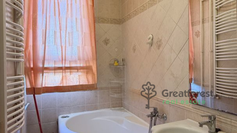 Debrecen, City Center, flat  