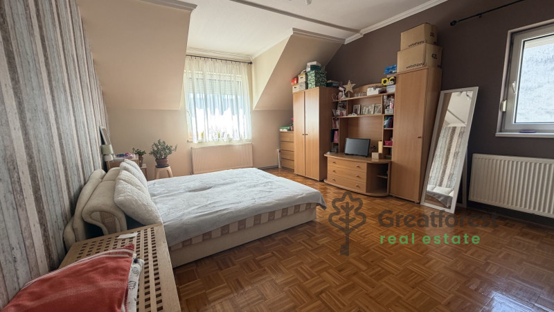 Debrecen, City East, attached house  