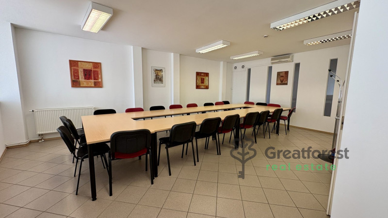 Debrecen, City Center, office in office building  