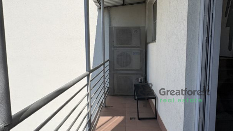 Debrecen, City Center, office in office building  