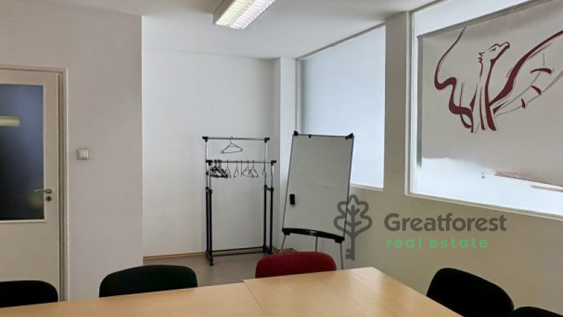 Debrecen, City Center, office in office building  