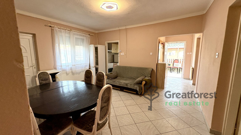 Debrecen, City South, family house  