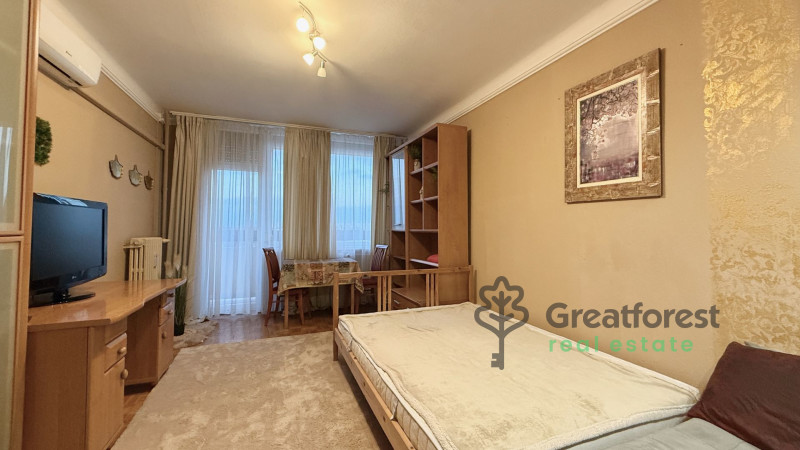 Debrecen, Close To Plaza, flat  