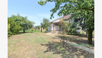 Debrecen, Biczó István kert, family house in periferical area  