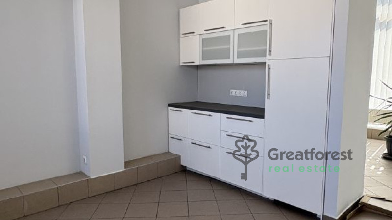 Debrecen, City Center, office in office building  