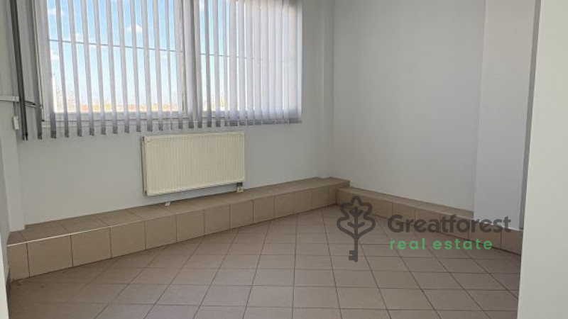 Debrecen, City Center, office in office building  