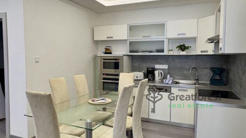 Debrecen, Tesco Area, family house  
