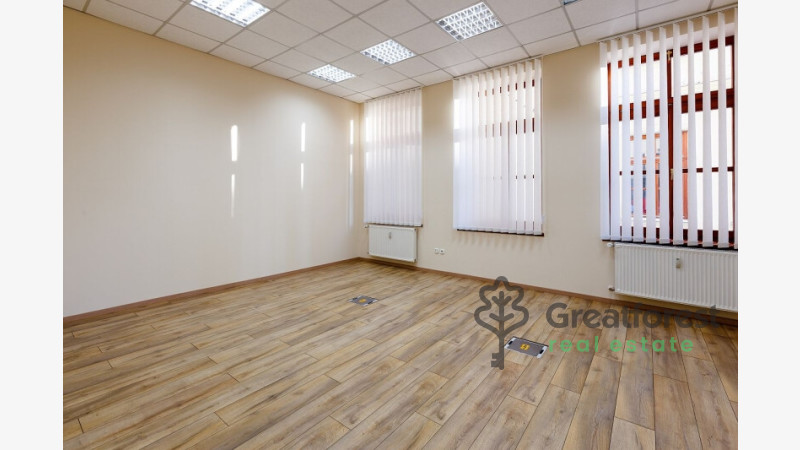 Debrecen, City Center, commercial premises not in shopping center  