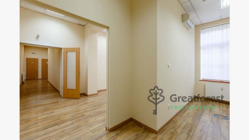 Debrecen, City Center, commercial premises not in shopping center  