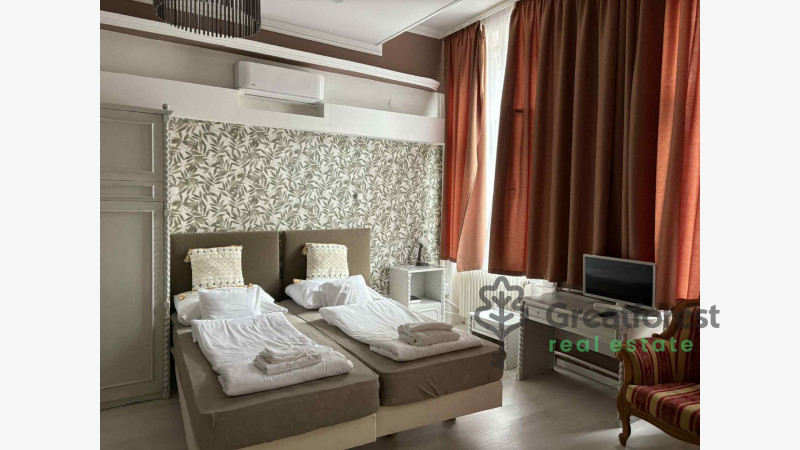 Debrecen, Close To Plaza, flat  