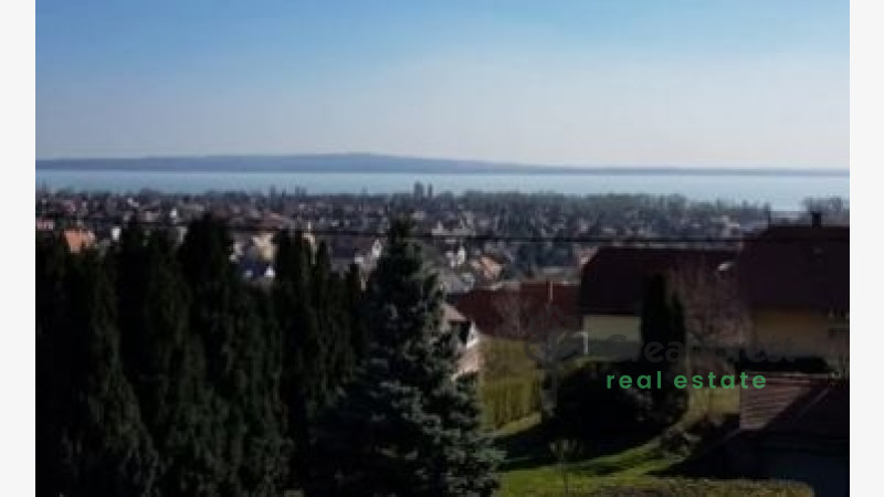 Vonyarcvashegy, family house  