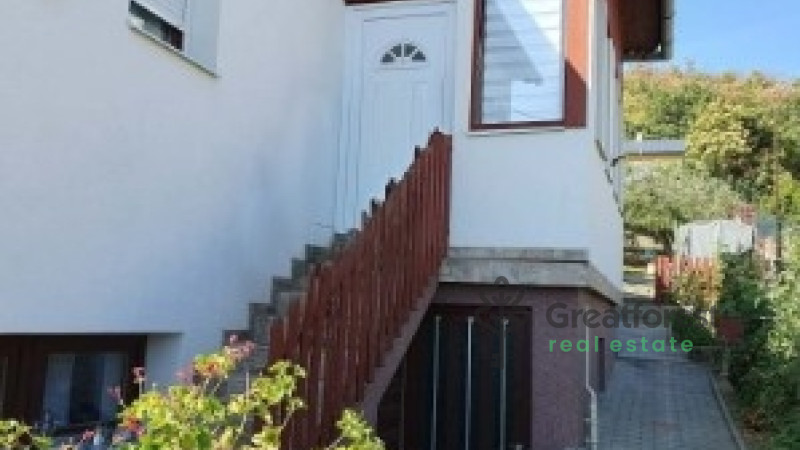 Vonyarcvashegy, family house  