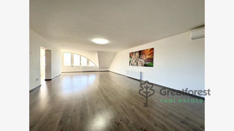 Debrecen, City South, family house  