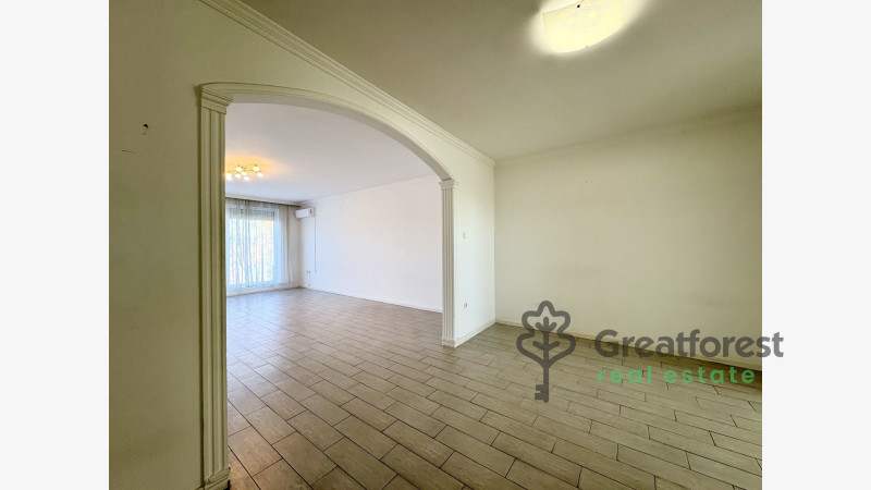 Debrecen, City South, family house  