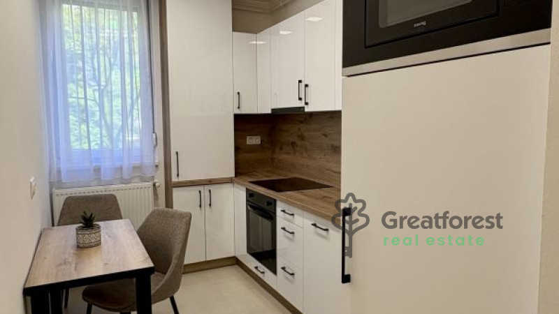 Debrecen, City Center, flat  