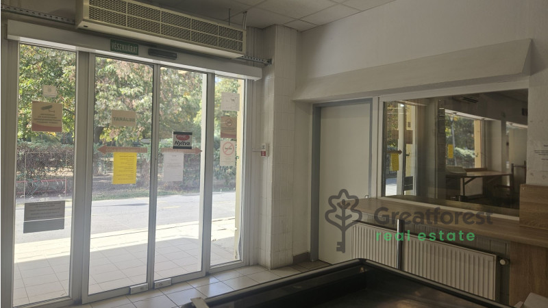 Debrecen, Close To City Center, commercial premises not in shopping center  