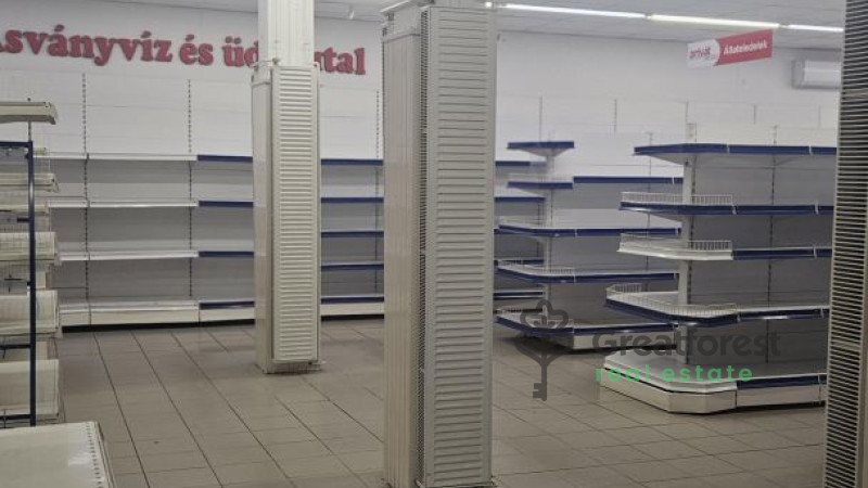Debrecen, Close To City Center, commercial premises not in shopping center  
