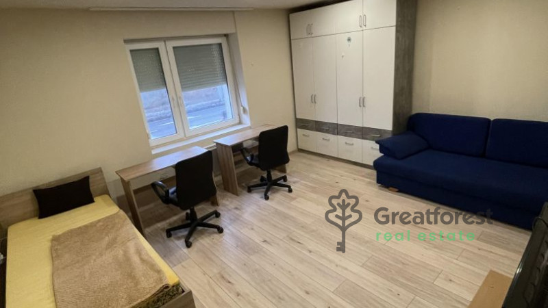 Debrecen, Close To Engineering, flat  