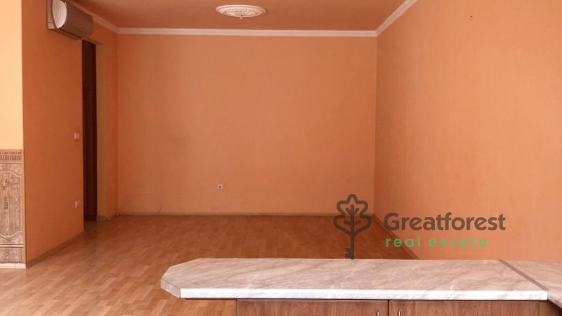 Debrecen, City Center, flat  