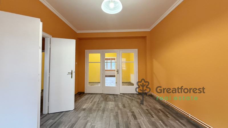 Debrecen, City Center, flat  