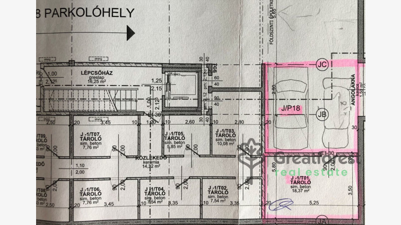 Debrecen, Bem Square, flat  