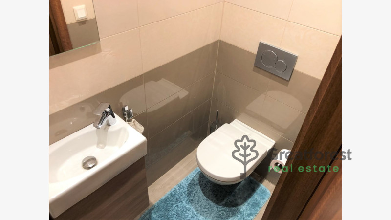 Debrecen, Bem Square, flat  