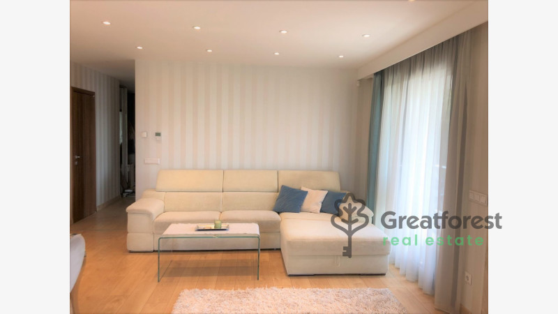 Debrecen, Bem Square, flat  