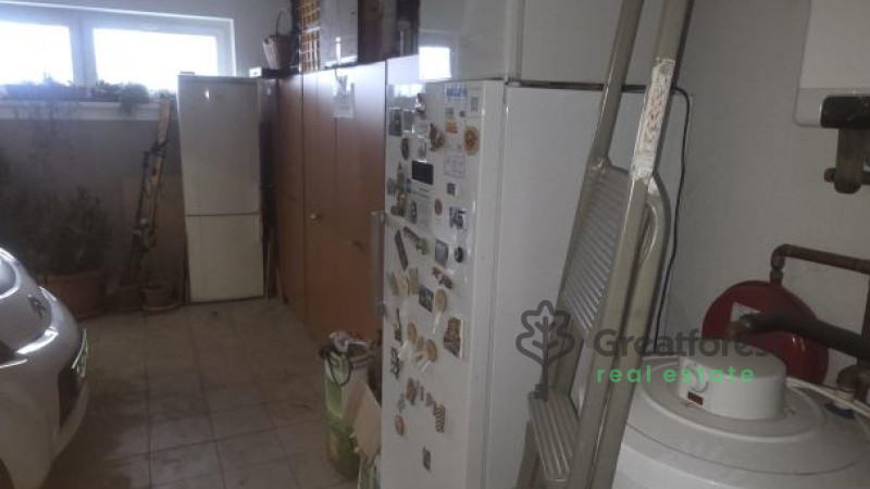 Debrecen, City South-East, family house  