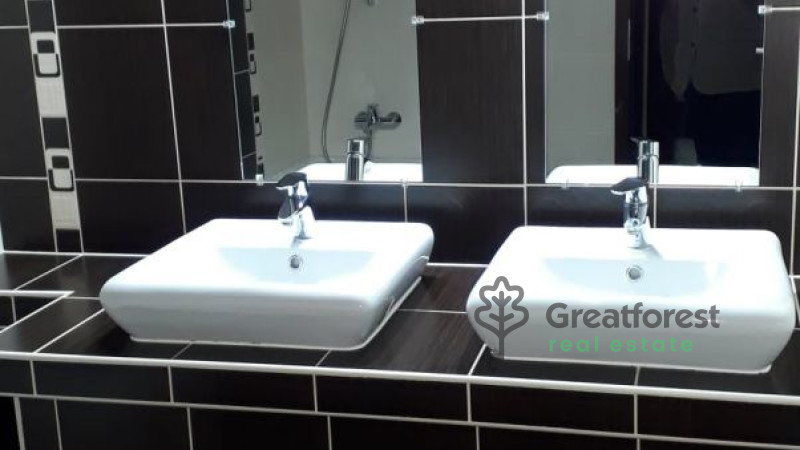 Debrecen, Close To Plaza, flat  