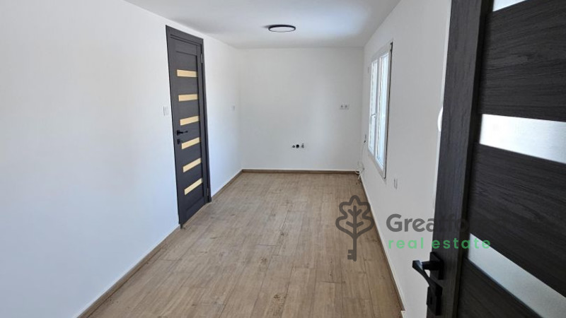 Hajdúsámson, Pokolikert, family house in periferical area  