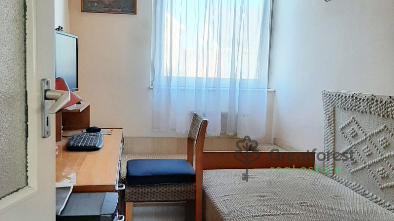 Debrecen, City East, family house  