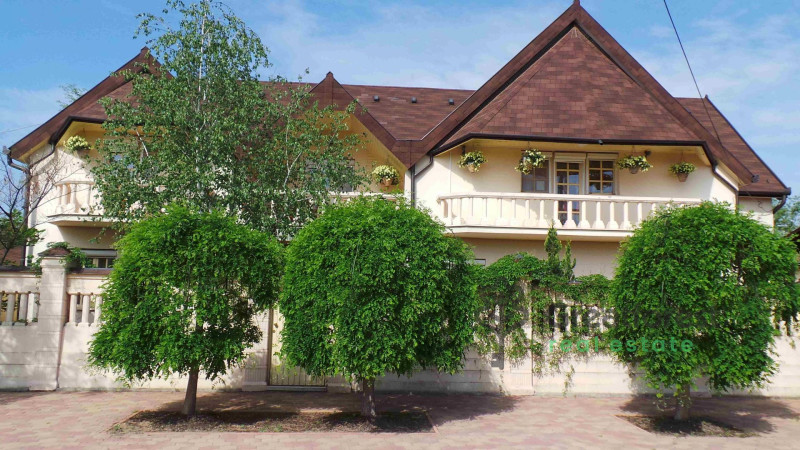 Debrecen, City East, family house  
