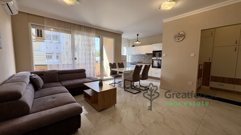 Debrecen, City Center, flat  
