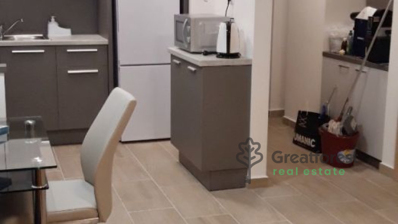 Debrecen, Close To Plaza, flat  