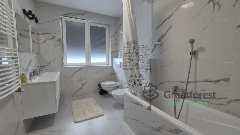 Debrecen, Tesco Area, family house  