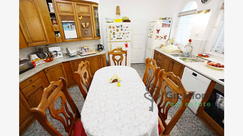 Debrecen, City North, family house  