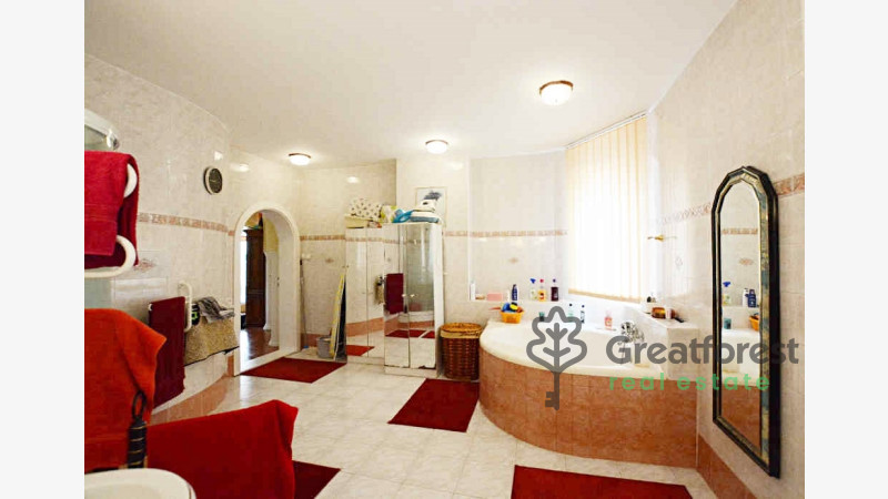 Debrecen, City North, family house  