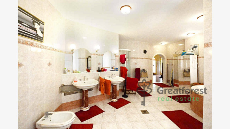 Debrecen, City North, family house  