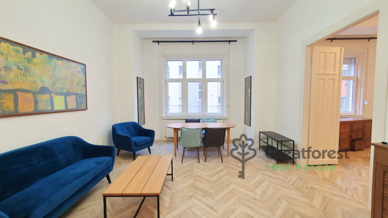 Debrecen, City Center, flat  