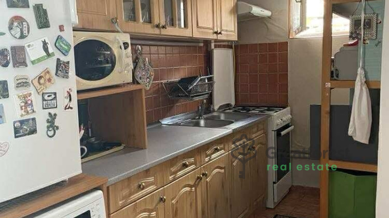 Debrecen, City South-West, family house  