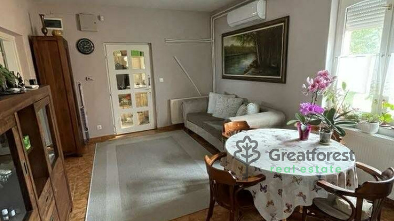 Debrecen, City South-West, family house  