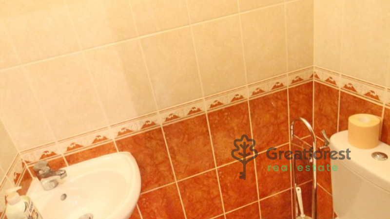 Debrecen, Bem Square, flat  