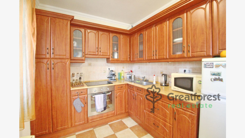 Debrecen, Bem Square, flat  