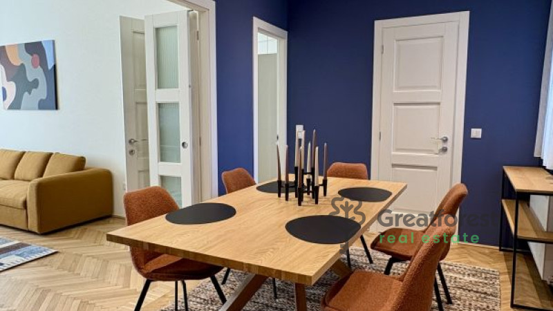 Debrecen, City Center, flat  